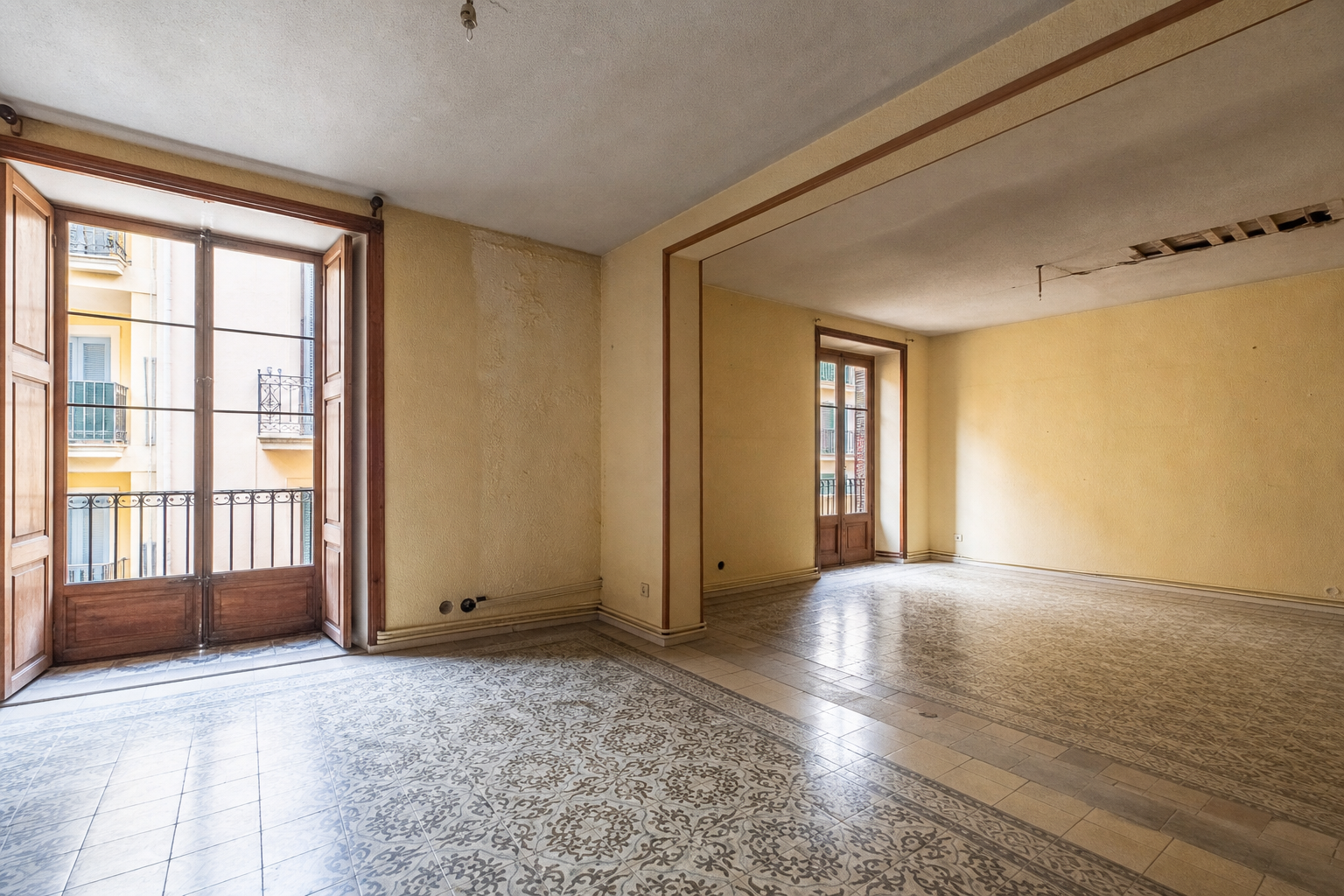 Salón antiguo antes de la reforma integral